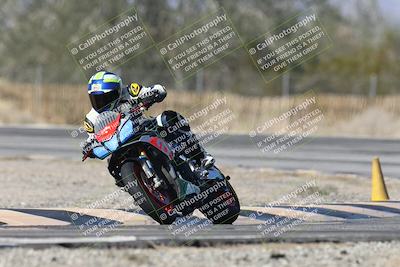 media/Dec-01-2025-Moto Forza (Mon) [[2daa91e15f]]/2-Intermediate Group/Session 3 (Turn 3)/